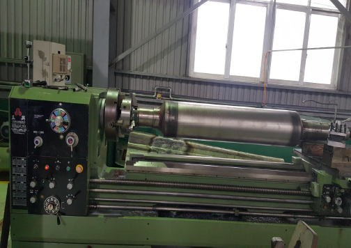 Máy tiện bán tự động (nhỏ)